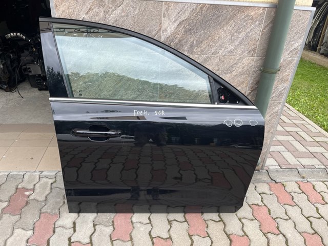 Пассажирская передняя дверь 2457621 FORD