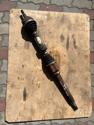 Привод передний правый 8V413B436BD FORD