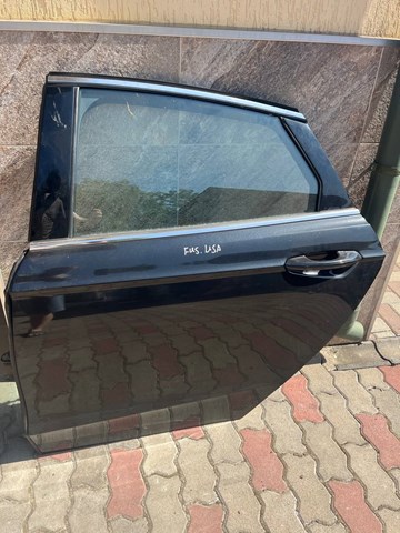 Дверь задняя DS7Z5424631A FORD