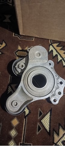 LAND ROVER LR183649 Натяжитель приводного ремня в наличии Ужгород