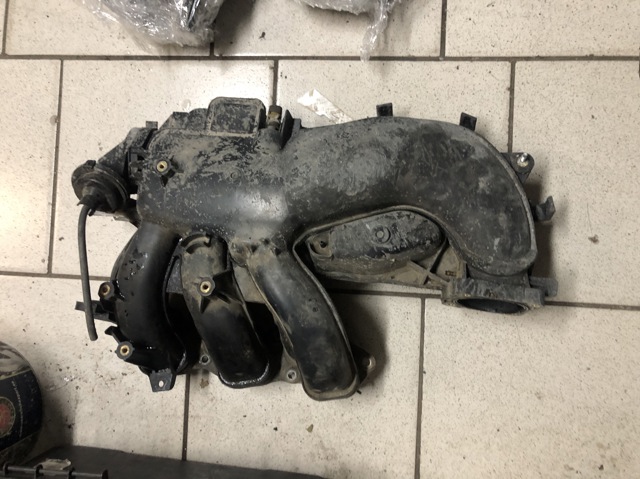 Коллектор впуск верхний 1710931012 TOYOTA