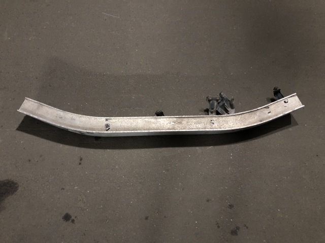 Шина бампера переднего 5202160160 TOYOTA