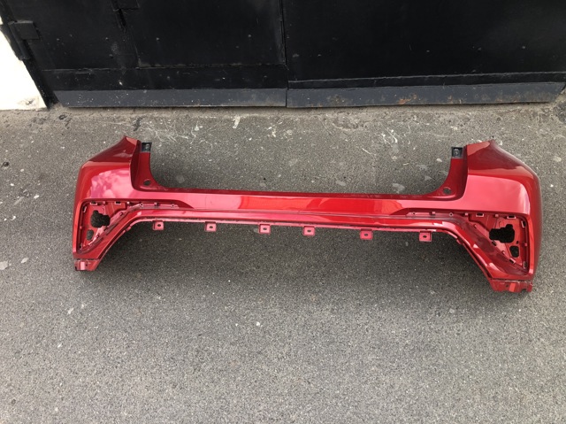Бампер задний 52159F4010 TOYOTA