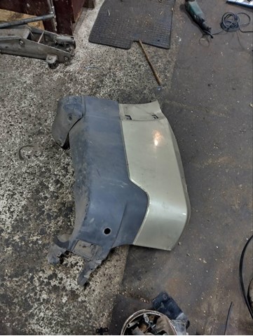 Угол бампера заднего левый 6410C441 MITSUBISHI