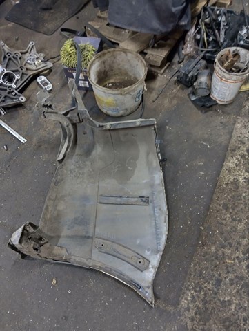MITSUBISHI 6410C441 Бампер задний, левая часть в наличии Ровно