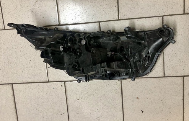 8118542E10 TOYOTA купить в Полтава