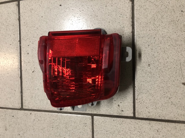 Фонарь противотуманный задний, левый 8145660070 TOYOTA