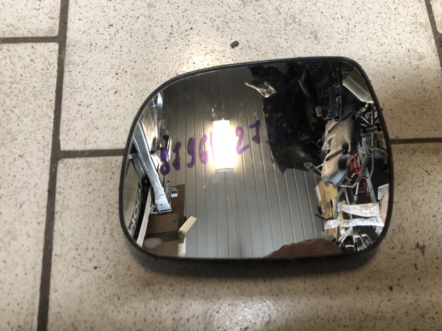Зеркальный элемент водительского зеркала 8796142790 TOYOTA
