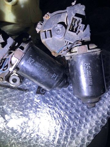 Мотор стеклоочистителя стекла (трапеции) MB623287 MITSUBISHI