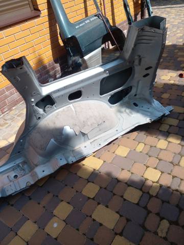 Крыло заднее правое MR241862 MITSUBISHI