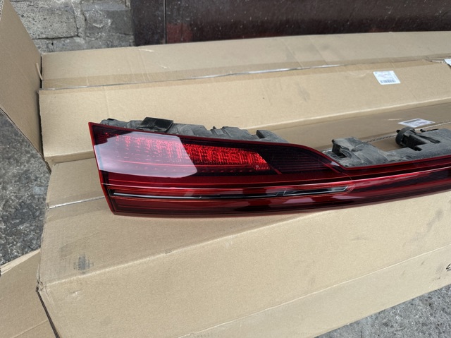 VAG 4KE945095D Фонарь задний центральный в наличии Харьков