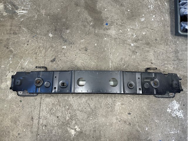 Буфер бампера заднего B45C50260 MAZDA