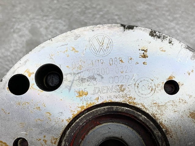 Звездочка-шестерня привода распредвала Фольксваген Поло V