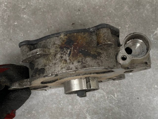 VAG 03L145207 Насос вакуумный в наличии Киев