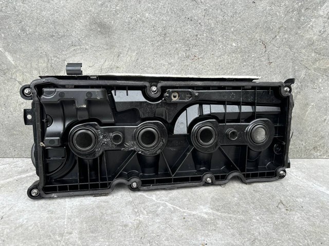 04L103469 VAG Крышка клапанная купить в Львов