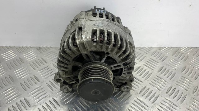 VAG 06F903023F Генератор в наличии Сумы