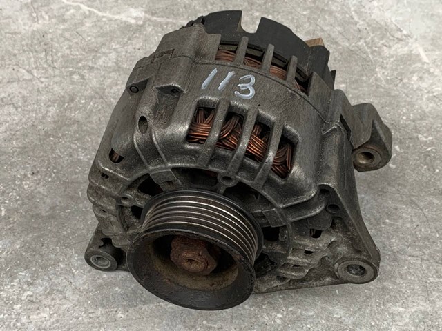 Генератор автомобиля Audi A8 D2