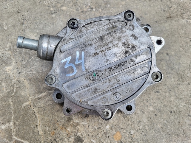 BMW 11667635656 Насос вакуумный в наличии Черновцы