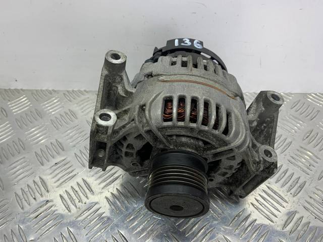 Автомобильный генератор 124425041 BOSCH