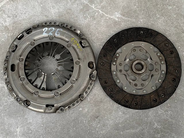 SACHS 2289000299 Комплект сцепления в наличии Черновцы