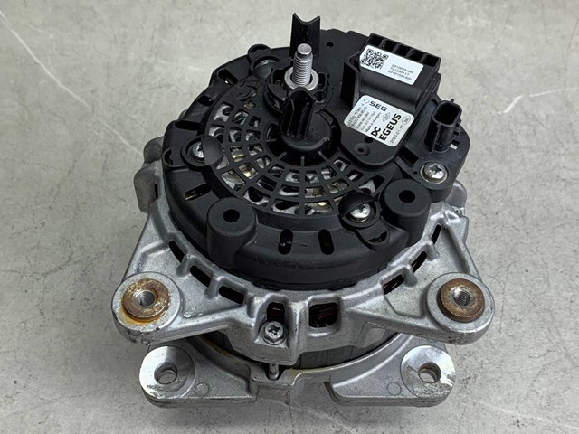 RENAULT 231007518R Генератор в наличии Тернополь