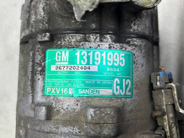 Компрессор кондиционера 24411270 OPEL