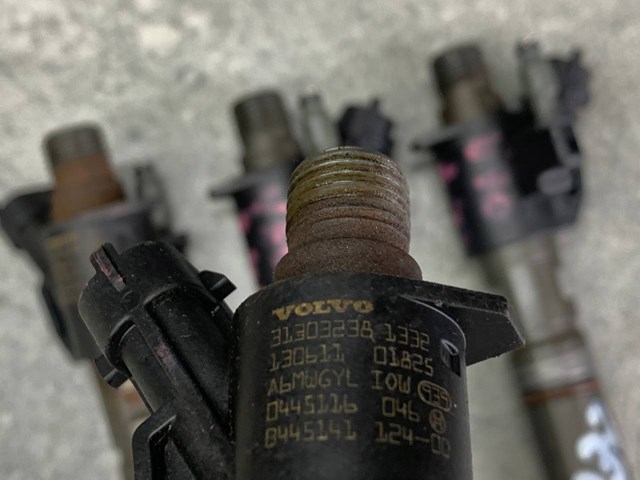 VOLVO 31303238 Топливные форсунки в наличии Харьков
