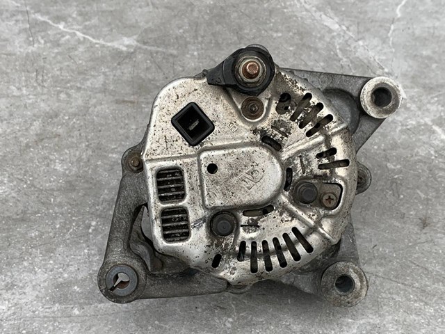 Генератор автомобильный Вольво 850