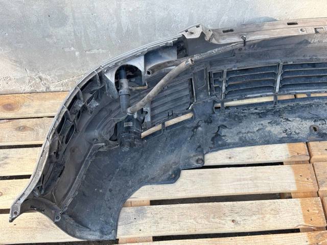 Бампер передний Volkswagen Passat B5