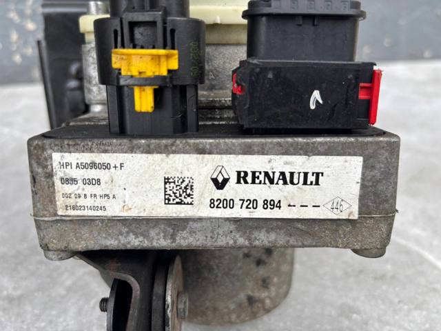 RENAULT 491100032R Насос ГУР в наличии Винница