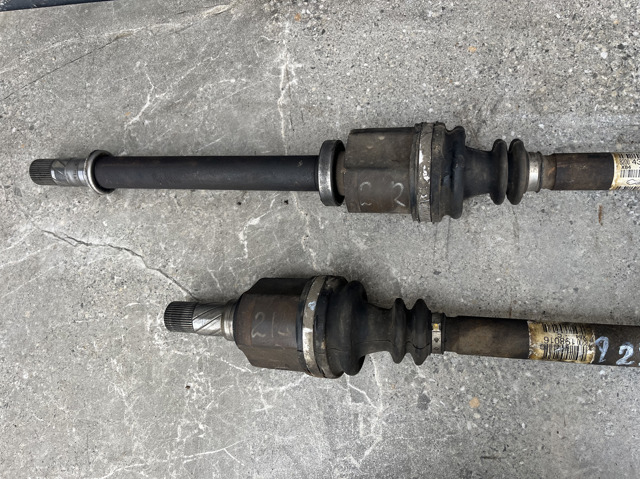 Привод в сборе левый 8200198016 RENAULT