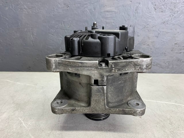 RENAULT 8200386806 Генератор в наличии Ровно