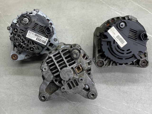 8200537415 RENAULT Генератор купить в Николаев