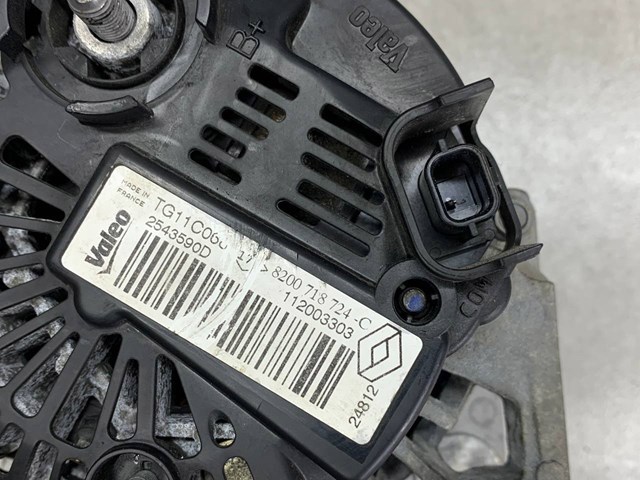 Генератор автомобиля 8200718724 RENAULT