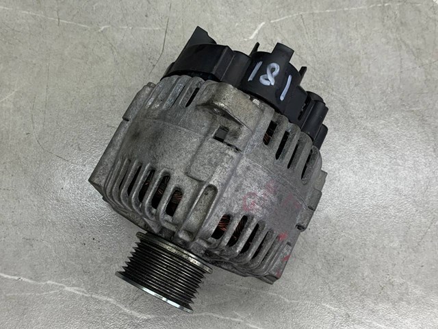 RENAULT 8200718724 Генератор в наличии Кривой Рог