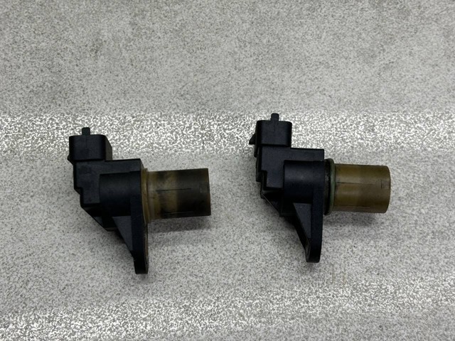 Датчик положения распредвала A0031539728 MERCEDES