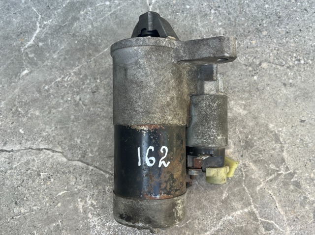 Стартер двигателя M001T81582 MAZDA