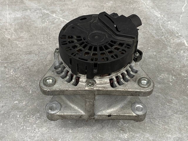 Автомобильный генератор MS1012101721 DENSO