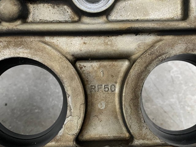 RF5C10220 Крышка клапанная купить Ужгород