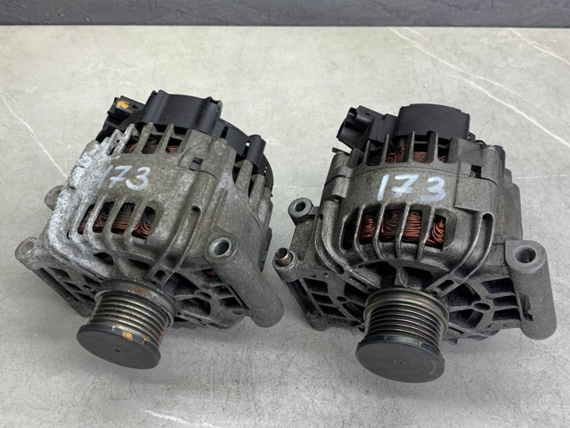 Автомобильный генератор TG12C120 VALEO