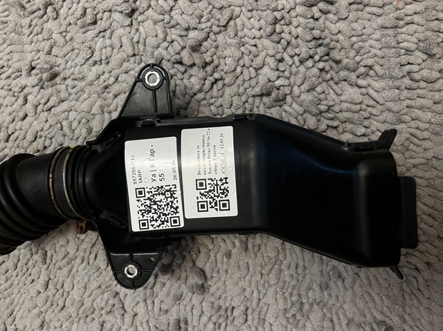 1775237121 TOYOTA Впускной патрубок воздушного фильтра купить в Черкассы