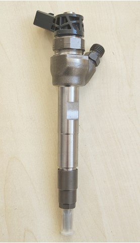 Форсунка дизельная в сборе 0445110613 BOSCH