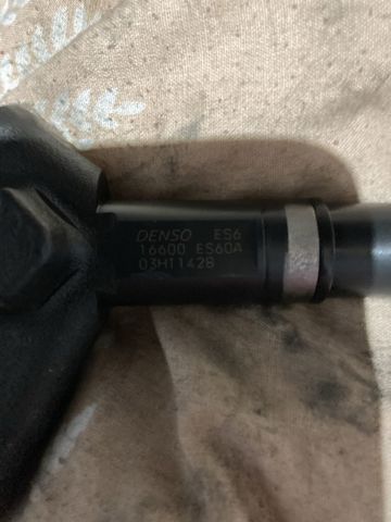 Форсунки 16600ES60A DENSO