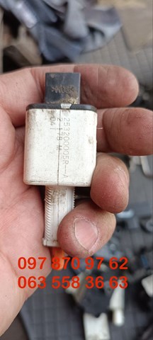 Датчик тормоза 253200005R RENAULT