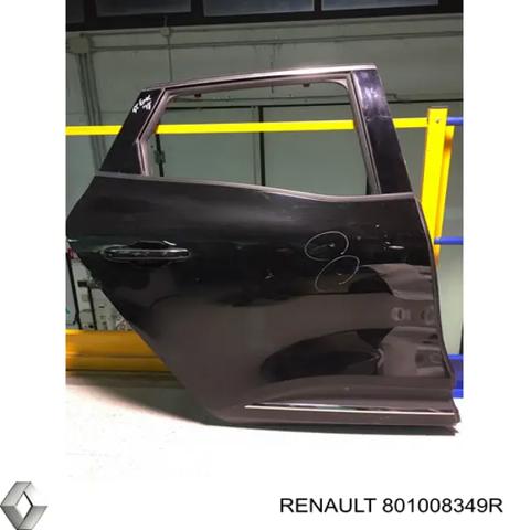 Пассажирская передняя дверь 801008349R RENAULT