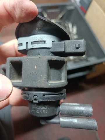 Преобразователь давления наддува 8200575400 RENAULT