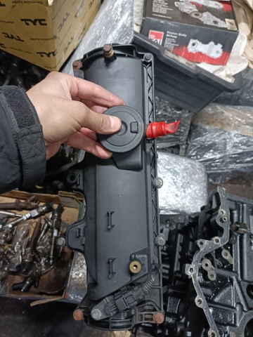 Крышка двигателя 8200629199 RENAULT
