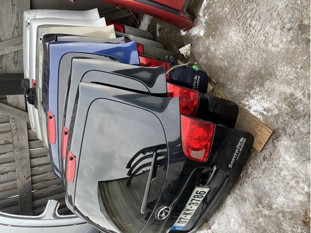 Дверь задняя багажная 737002B100 HYUNDAI