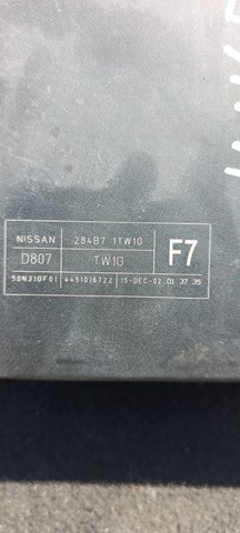 Панель предохранителей 284B71TW1G NISSAN