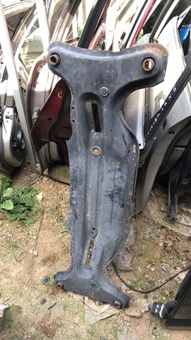 Механизм управления задней оси Тойота Камри V